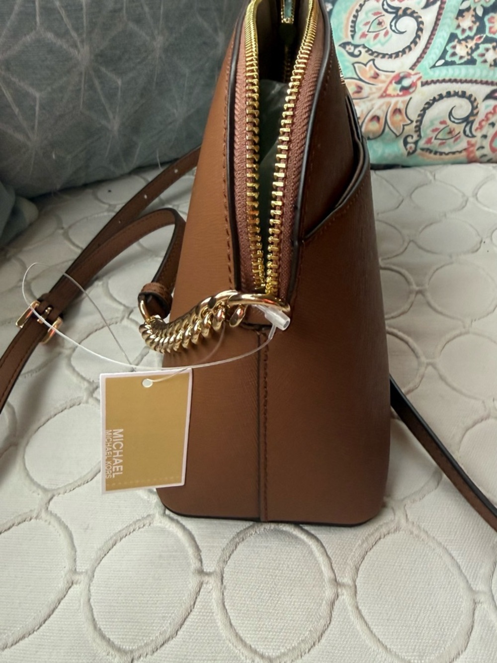 Michael Kors Jet Set Travel Medium Dome Crossbody Bag in Brown - Picture 4 of 8